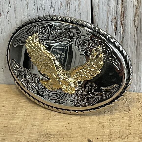 Soaring Eagle Belt Buckle Mens Patriotic Western Floral Gold Tone On Silver Tone - Picture 2 of 6